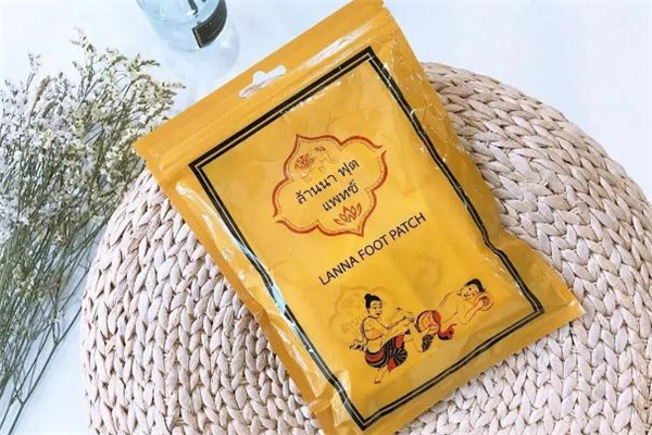 貼足貼有什么好處 貼足貼有什么危害 貼足貼有什么好處 貼足貼有什么危害