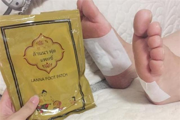 足貼可以貼肚臍嗎 足貼可以貼膝蓋嗎 足貼可以貼肚臍嗎 足貼可以貼膝蓋嗎