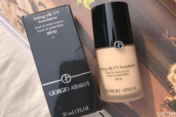 怎樣畫出干凈的底妝 底妝怎樣畫自然服帖 怎樣畫出干凈的底妝 底妝怎樣畫自然服帖