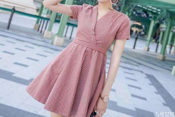 骨架大女生穿衣搭配 骨架大女生穿衣技巧 骨架大女生穿衣搭配 骨架大女生穿衣技巧