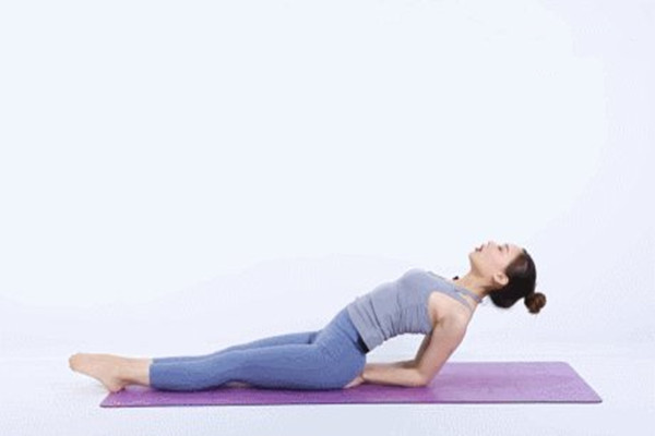 放松肩部的瑜伽動(dòng)作有哪些 哪些瑜伽動(dòng)作能放松肩部 放松肩部的瑜伽動(dòng)作有哪些 哪些瑜伽動(dòng)作能放松肩部