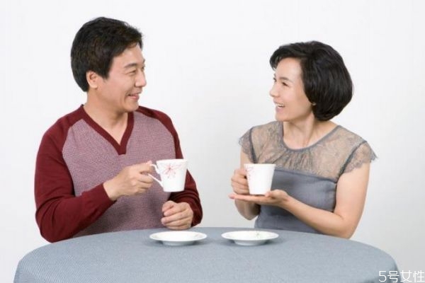 丈夫可以有紅顏知己?jiǎn)?丈夫有紅顏知己說明什么