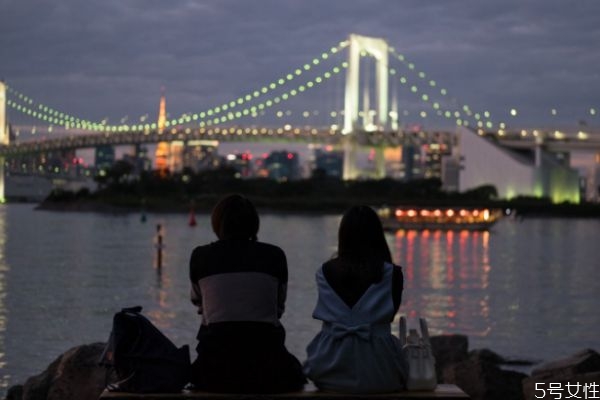 對老公依賴性太強怎么辦 太依賴?yán)瞎谋憩F(xiàn) 對老公依賴性太強怎么辦 太依賴?yán)瞎谋憩F(xiàn)