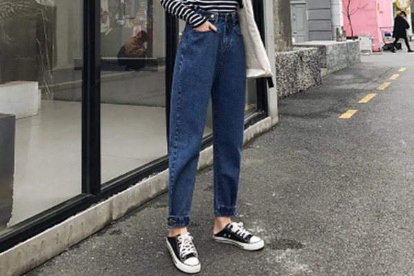 老爹褲怎么搭配顯瘦 老爹褲顯瘦的搭配方法 老爹褲怎么搭配顯瘦 老爹褲顯瘦的搭配方法
