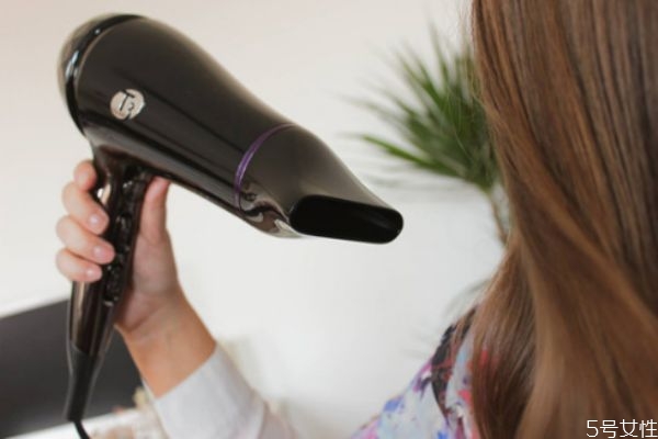 怎樣讓劉海變直不用拉 怎樣讓劉海變直不用拉