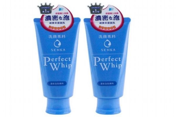 皮膚愛出油應該用什么洗面奶 油性皮膚的洗面奶選擇 皮膚愛出油應該用什么洗面奶 油性皮膚的洗面奶選擇