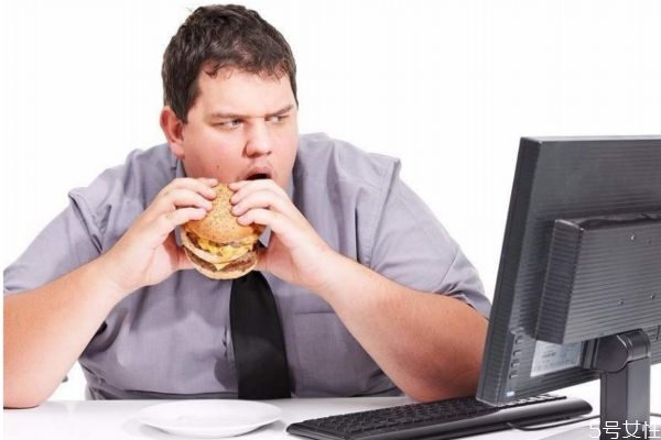 虛胖的表現(xiàn)是怎么樣的 怎么區(qū)分真胖還是虛胖 虛胖的表現(xiàn)是怎么樣的 怎么區(qū)分真胖還是虛胖