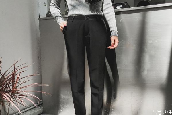 黑褲子為什么會(huì)發(fā)白 黑褲子如何防止發(fā)白 黑褲子為什么會(huì)發(fā)白 黑褲子如何防止發(fā)白