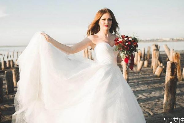 出軌的男人有幾種表現(xiàn) 男人會(huì)悔恨自己出軌嗎