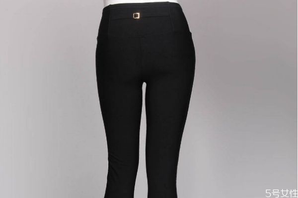 黑褲子洗完發(fā)白怎么變黑 黑褲子發(fā)白如何再變黑 黑褲子洗完發(fā)白怎么變黑 黑褲子發(fā)白如何再變黑