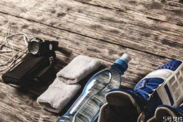 為什么運(yùn)動(dòng)前要熱身 運(yùn)動(dòng)前熱身的好處 為什么運(yùn)動(dòng)前要熱身 運(yùn)動(dòng)前熱身的好處