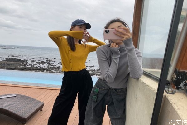 和男生聊什么話(huà)題好 主動(dòng)和男朋友聊天說(shuō)啥 和男生聊什么話(huà)題好 主動(dòng)和男朋友聊天說(shuō)啥