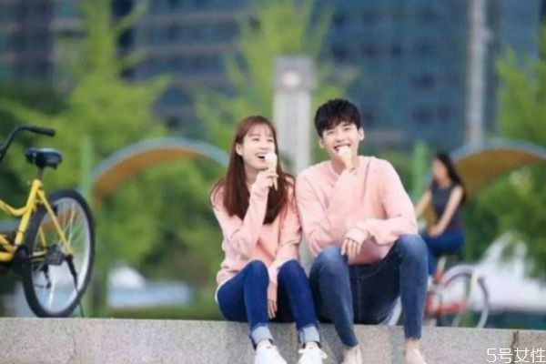 第一次約會(huì)看男生人品 教你從約會(huì)細(xì)節(jié)看男人 第一次約會(huì)看男生人品 教你從約會(huì)細(xì)節(jié)看男人