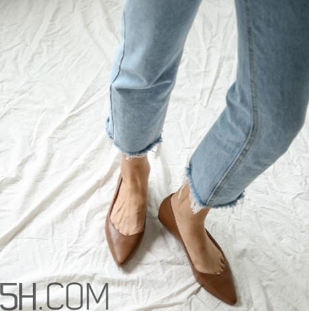 尖頭鞋顯腳長(zhǎng)嗎？腳大能穿尖頭鞋嗎？