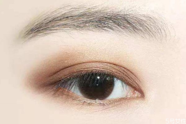 改善下垂眼的眼影畫(huà)法 改善下垂眼眼妝要這么化 改善下垂眼的眼影畫(huà)法 改善下垂眼眼妝要這么化