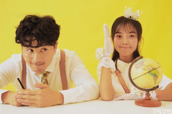 跟男朋友聊天該聊什么 和男朋友聊天沒話說怎么辦 跟男朋友聊天該聊什么 和男朋友聊天沒話說怎么辦