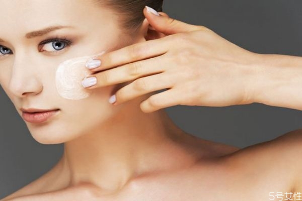 t區(qū)出油怎么改善 t字區(qū)出油怎么調(diào)理 t區(qū)出油怎么改善 t字區(qū)出油怎么調(diào)理