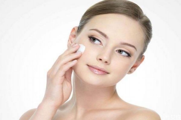 臉部皮膚黃是什么原因 臉色暗黃怎么調(diào)理最快 臉部皮膚黃是什么原因 臉色暗黃怎么調(diào)理最快