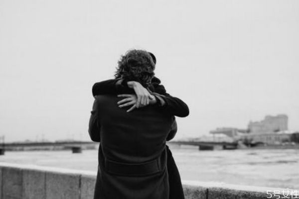 男孩一般談戀愛(ài)多久公開(kāi) 男生為什么不公開(kāi)對(duì)象 男孩一般談戀愛(ài)多久公開(kāi) 男生為什么不公開(kāi)對(duì)象