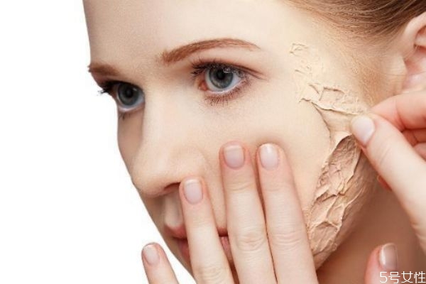 用了去角質還需不需要用洗面奶 去角質跟洗面奶哪個先用