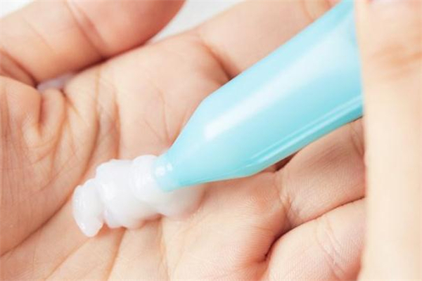 前男友發(fā)膜保質期 前男友發(fā)膜每次用多少量 前男友發(fā)膜保質期 前男友發(fā)膜每次用多少量