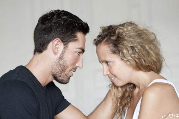 戀愛的時候有什么注意 戀愛的技巧有什么 戀愛的時候有什么注意 戀愛的技巧有什么