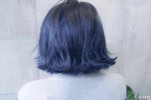 染發(fā)和護(hù)理可以同時做嗎 染發(fā)后馬上做護(hù)理好嗎 染發(fā)和護(hù)理可以同時做嗎 染發(fā)后馬上做護(hù)理好嗎