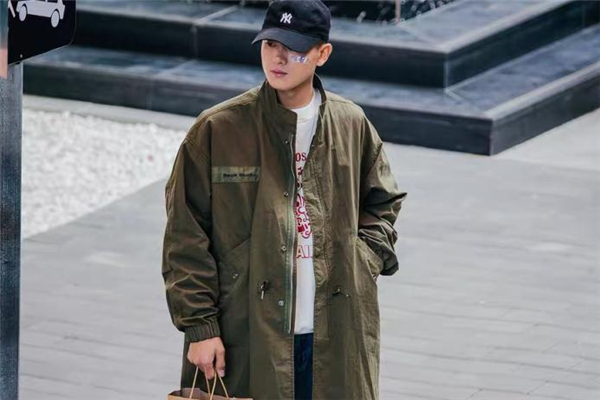 風衣配什么帽子好看 男士風衣搭配什么帽子 風衣配什么帽子好看 男士風衣搭配什么帽子