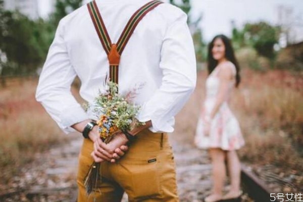 男生總是秒回你信息是什么意思 男生秒回你信息代表什么 男生總是秒回你信息是什么意思 男生秒回你信息代表什么