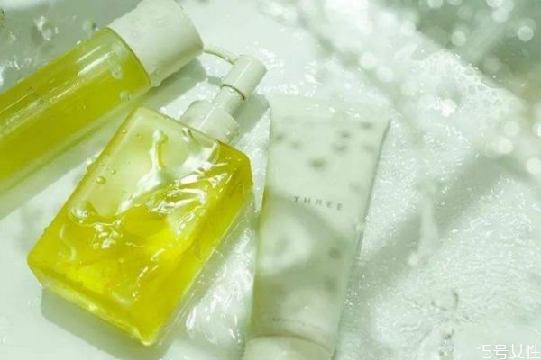 卸妝油是不是容易過(guò)敏 使用卸妝油會(huì)過(guò)敏嗎