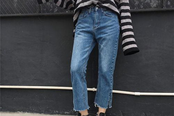 為什么穿直筒褲這么火 直筒褲有什么優(yōu)點(diǎn) 為什么穿直筒褲這么火 直筒褲有什么優(yōu)點(diǎn)