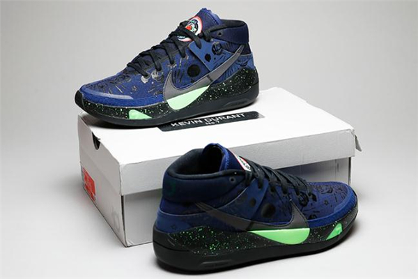 耐克kd13開(kāi)箱測(cè)評(píng) 杜蘭特13代球鞋開(kāi)箱測(cè)評(píng) 耐克kd13開(kāi)箱測(cè)評(píng) 杜蘭特13代球鞋開(kāi)箱測(cè)評(píng)