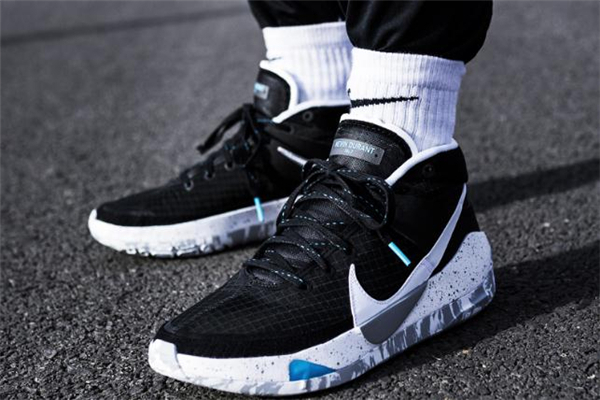 耐克kd13實(shí)戰(zhàn)測(cè)評(píng) kd13腳感怎么樣 耐克kd13實(shí)戰(zhàn)測(cè)評(píng) kd13腳感怎么樣