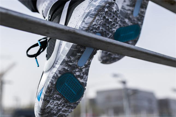 耐克kd13實(shí)戰(zhàn)測(cè)評(píng) kd13腳感怎么樣 耐克kd13實(shí)戰(zhàn)測(cè)評(píng) kd13腳感怎么樣