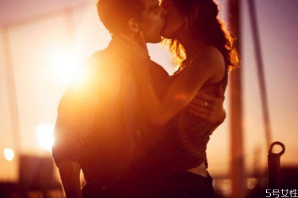 老公不愛回家怎么辦 老公不愛回家怎么回事 老公不愛回家怎么辦 老公不愛回家怎么回事