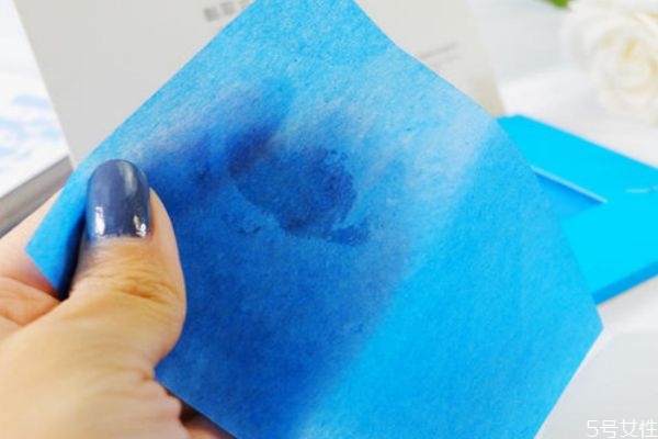 吸油紙為什么會(huì)變透明 吸油紙錯(cuò)誤使用方法 吸油紙為什么會(huì)變透明 吸油紙錯(cuò)誤使用方法