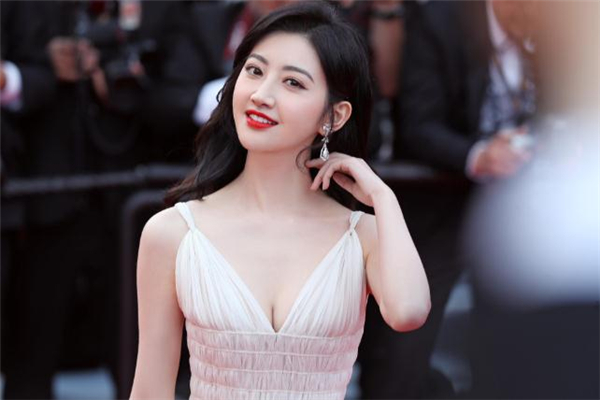 玻尿酸豐蘋果肌需要打多少毫升 豐蘋果肌要多少支玻尿酸 玻尿酸豐蘋果肌需要打多少毫升 豐蘋果肌要多少支玻尿酸