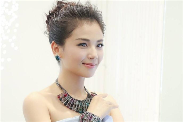 美人尖種植過(guò)程要多久 種植美人尖能保持多長(zhǎng)時(shí)間 美人尖種植過(guò)程要多久 種植美人尖能保持多長(zhǎng)時(shí)間