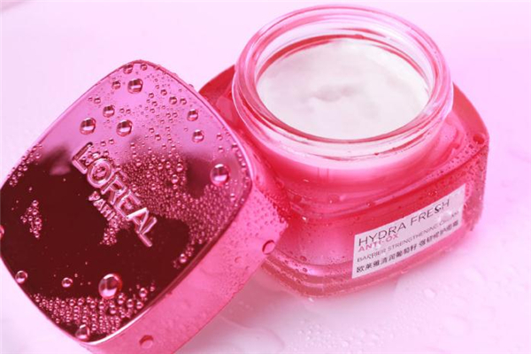 歐萊雅水繃帶面霜成分 歐萊雅水繃帶面霜適合什么年齡 歐萊雅水繃帶面霜成分 歐萊雅水繃帶面霜適合什么年齡