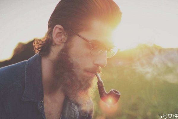 沒(méi)有感情的婚姻還能挽回嗎 婚姻沒(méi)有感情還能挽回嗎 沒(méi)有感情的婚姻還能挽回嗎 婚姻沒(méi)有感情還能挽回嗎