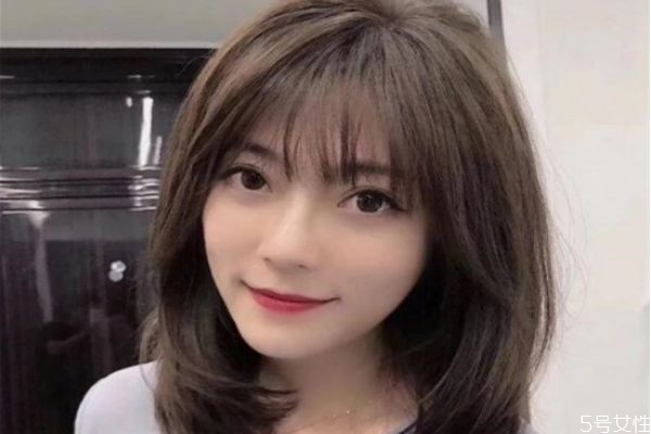 頭發(fā)蓬松剪短發(fā)會炸嗎 短發(fā)怎么扎好看 頭發(fā)蓬松剪短發(fā)會炸嗎 短發(fā)怎么扎好看