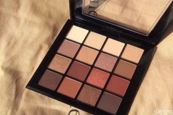 眼影當(dāng)腮紅有害處嗎 眼影當(dāng)腮紅有什么危害 眼影當(dāng)腮紅有害處嗎 眼影當(dāng)腮紅有什么危害