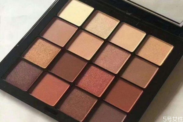 眼影當(dāng)腮紅有害處嗎 眼影當(dāng)腮紅有什么危害 眼影當(dāng)腮紅有害處嗎 眼影當(dāng)腮紅有什么危害