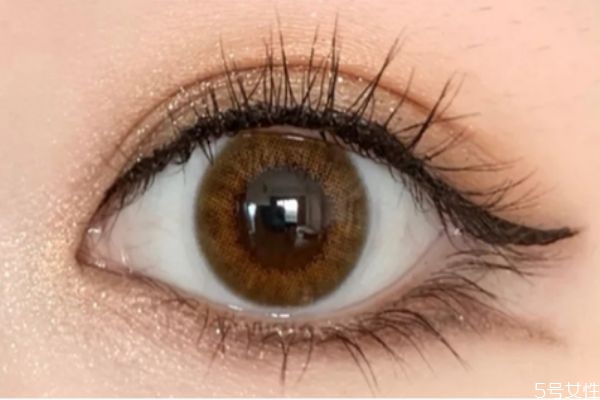 畫內(nèi)眼線會(huì)滲到眼睛里嗎 畫內(nèi)眼線對(duì)眼睛有傷害嗎