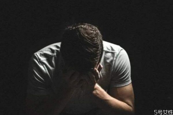 婚外情冷戰(zhàn)多久男人會想你 婚外情冷戰(zhàn)男人想你的表現(xiàn) 婚外情冷戰(zhàn)多久男人會想你 婚外情冷戰(zhàn)男人想你的表現(xiàn)