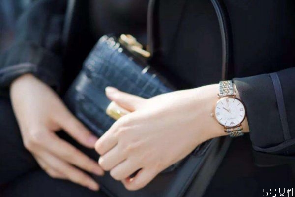 女人出軌離婚后有人娶嗎 女人出軌離婚后還能嫁人嗎 女人出軌離婚后有人娶嗎 女人出軌離婚后還能嫁人嗎