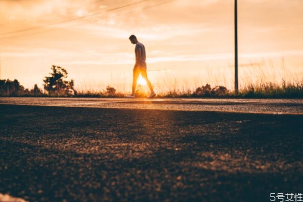 什么原因造成女人出軌 女人出軌最大的原因是什么 什么原因造成女人出軌 女人出軌最大的原因是什么