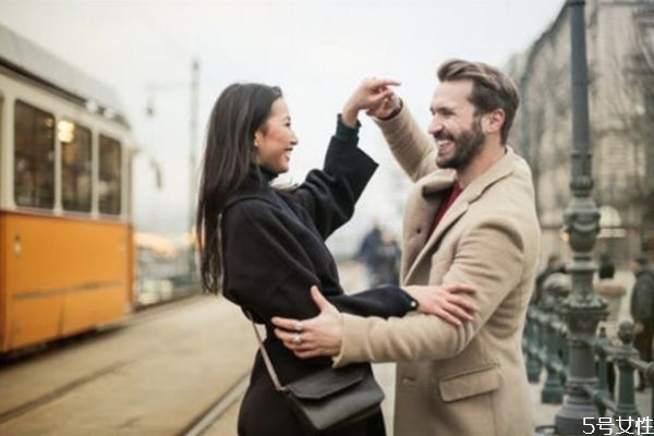 老公經(jīng)常不耐煩怎么回事 老公不耐煩的幾種心理 老公經(jīng)常不耐煩怎么回事 老公不耐煩的幾種心理