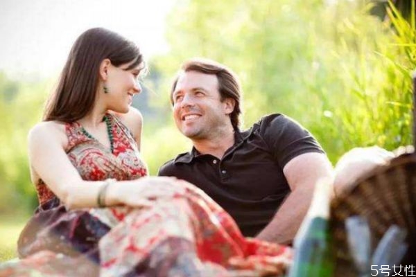 結婚后夫妻如何經(jīng)營婚姻 結婚后夫妻經(jīng)營婚姻的方法