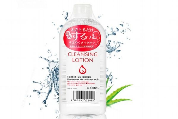 沒有卸妝水用什么代替 這些都可以代替卸妝水 沒有卸妝水用什么代替 這些都可以代替卸妝水